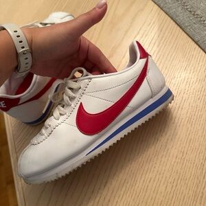 Wmns Classic Cortez Leather 'White Red'